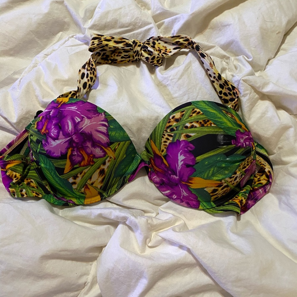 victoria’s secret bombshell bathing suit top!